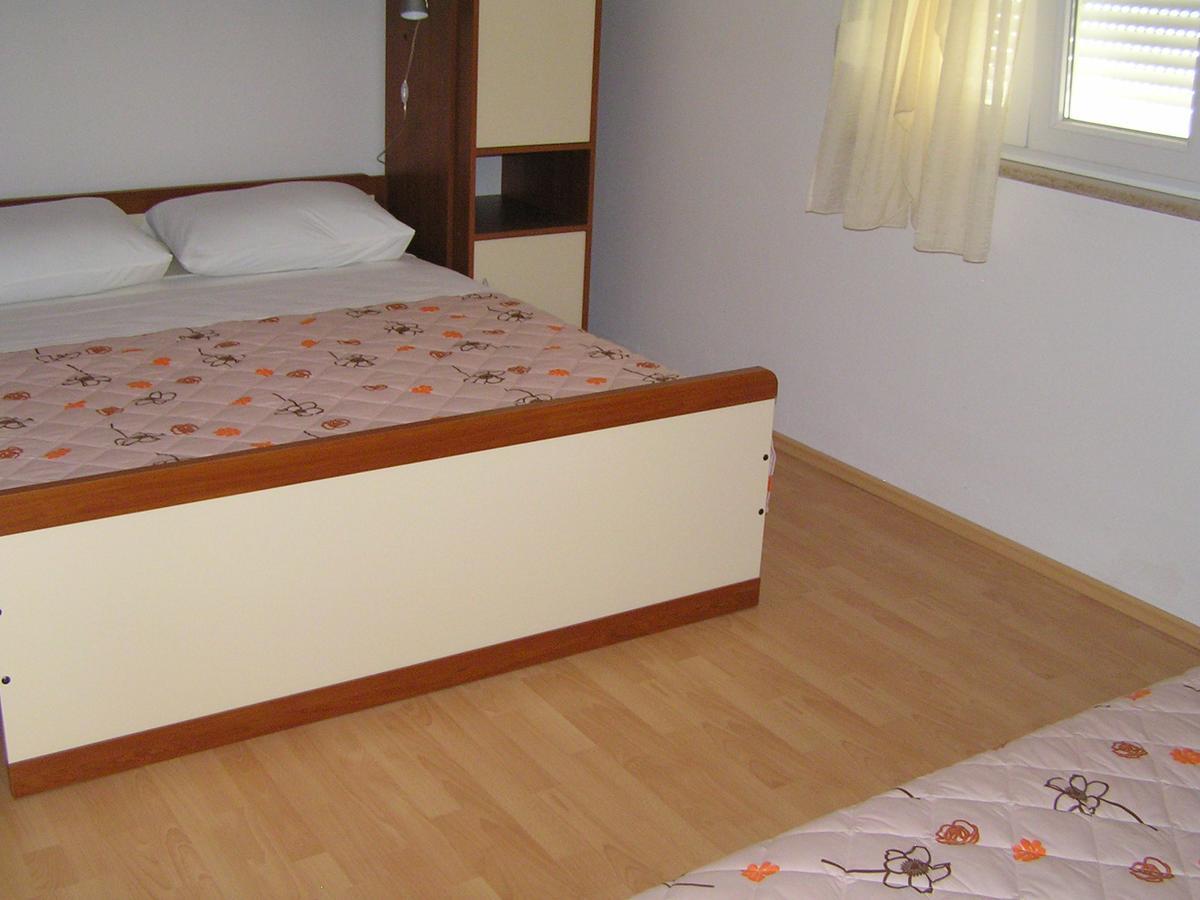 Apartments Oaza Regi Медулин Экстерьер фото